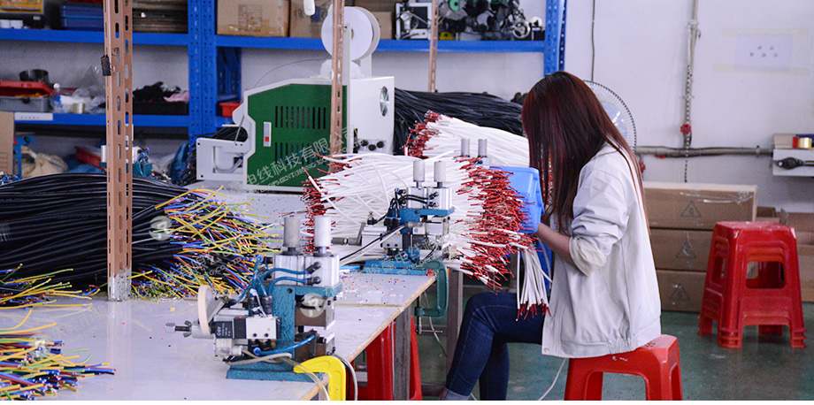 1-1P410115Z34R ÏßÊø¼Ó¹¤ÏÖ³¡Êµ¾°